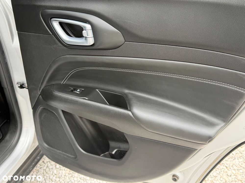 Jeep Compass 1.5 T4 mHEV Limited FWD S&S DCT - 33