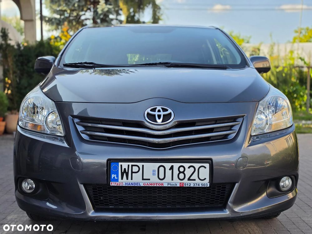 Toyota Verso - 2