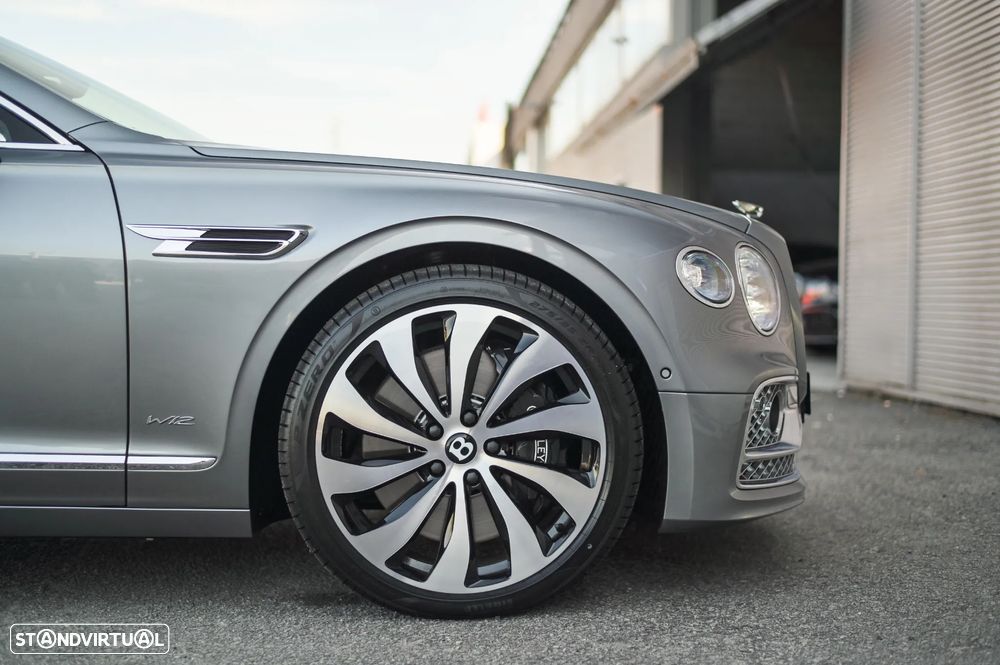 Bentley Flying Spur W12 - 2