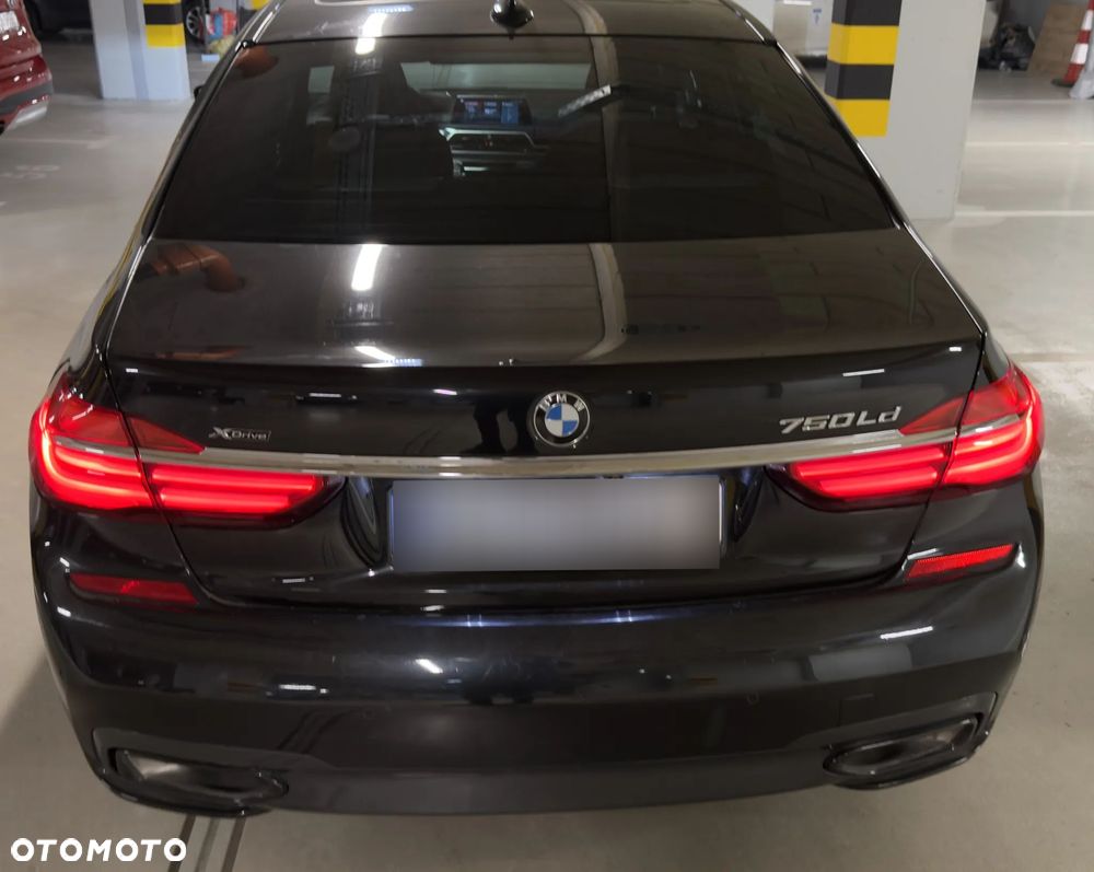 BMW Seria 7 750Ld xDrive - 25