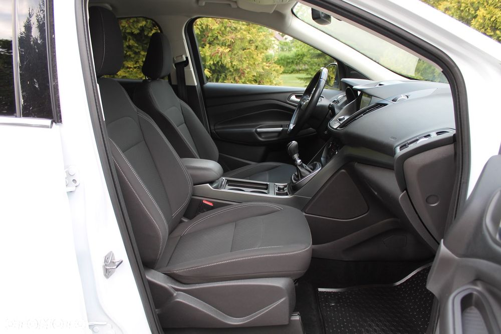 Ford Kuga 2.0 TDCi 2x4 Cool & Connect - 25
