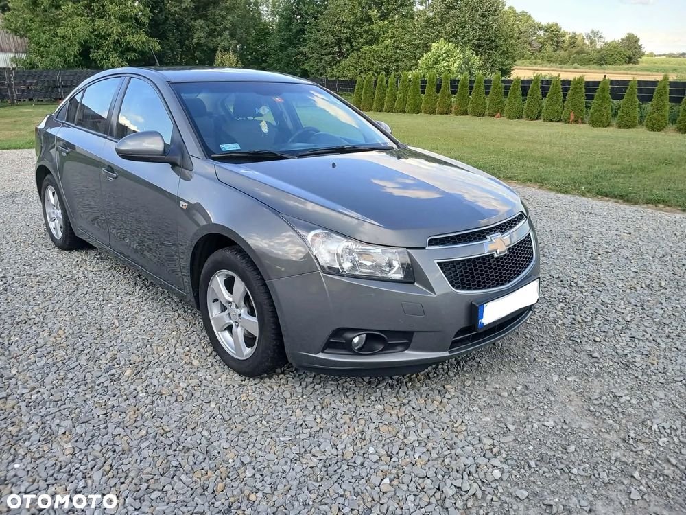 Chevrolet Cruze 1.6 LS - 1