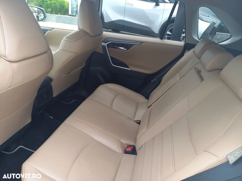 Toyota RAV4 2.5 VVT-iE 4x4 Luxury Premium - 16