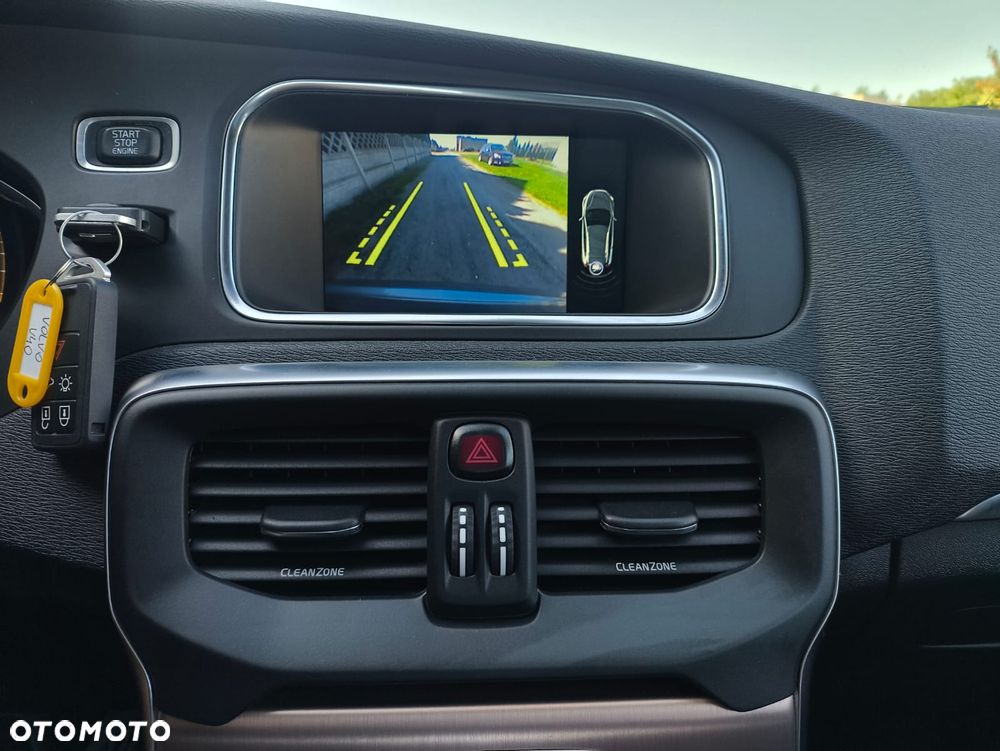 Volvo V40 D3 Momentum - 30