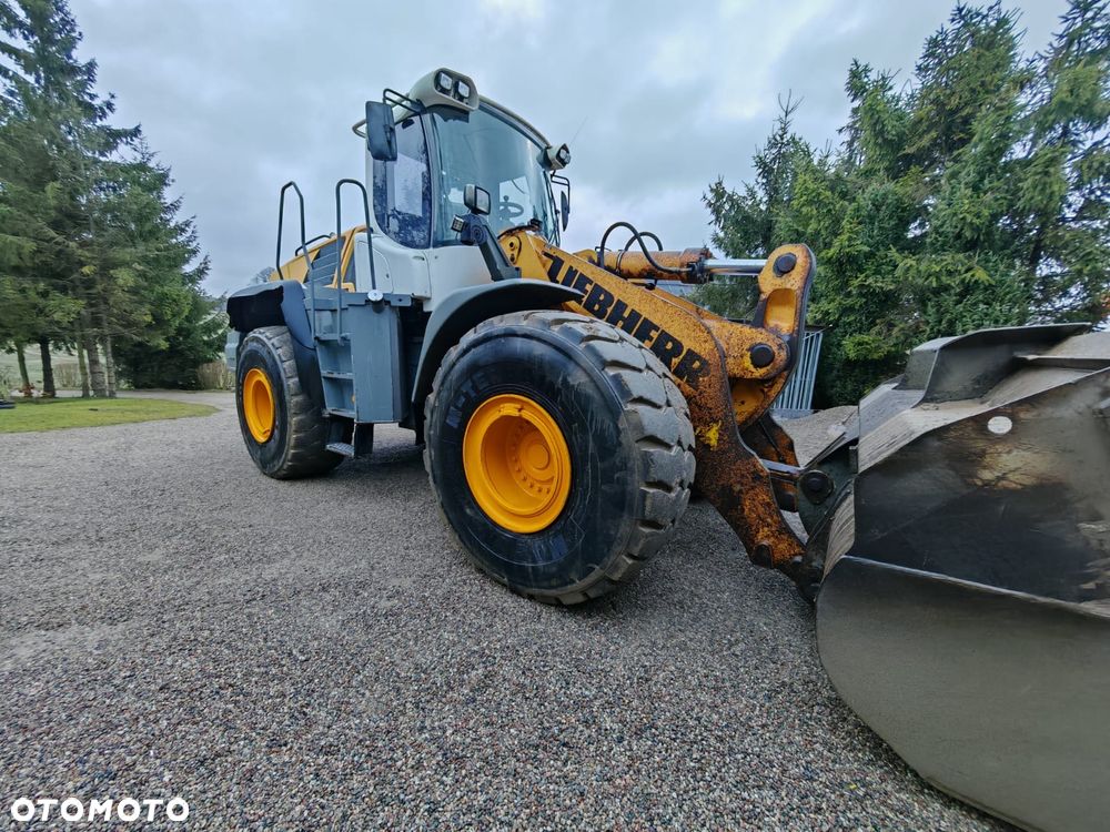 Liebherr 566 - 2