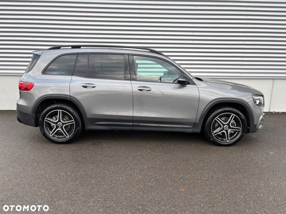 Mercedes-Benz GLB 200 d 4-Matic AMG Line 8G-DCT - 4