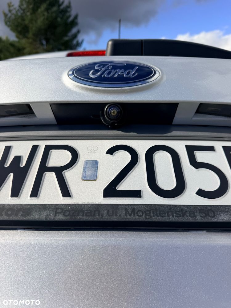 Ford Escape 2.0 EcoBoost AWD Titanium - 27