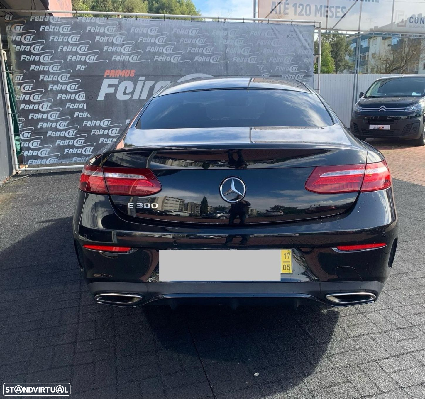 Mercedes-Benz E 300 AMG Line - 19