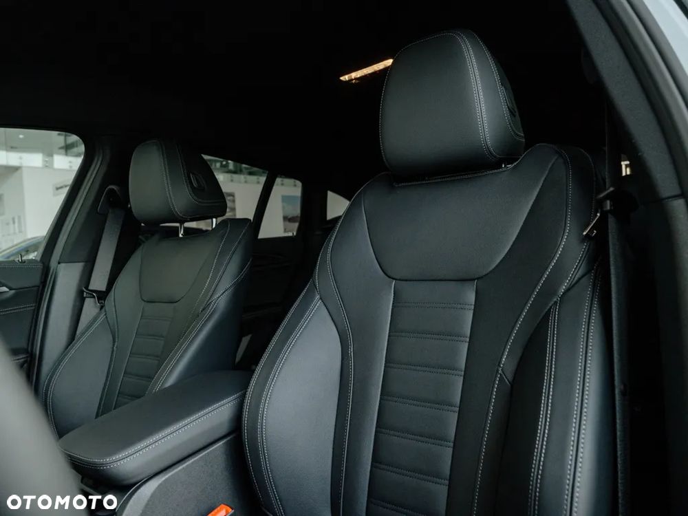 BMW X4 - 11