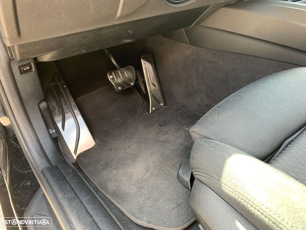 BMW 320 d Auto Pack M - 16