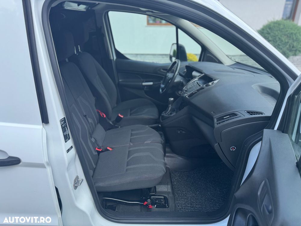 Ford Transit Connect - 18