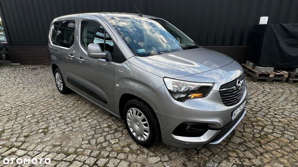 Opel Combo 1.2 Turbo Elite S&S - 32
