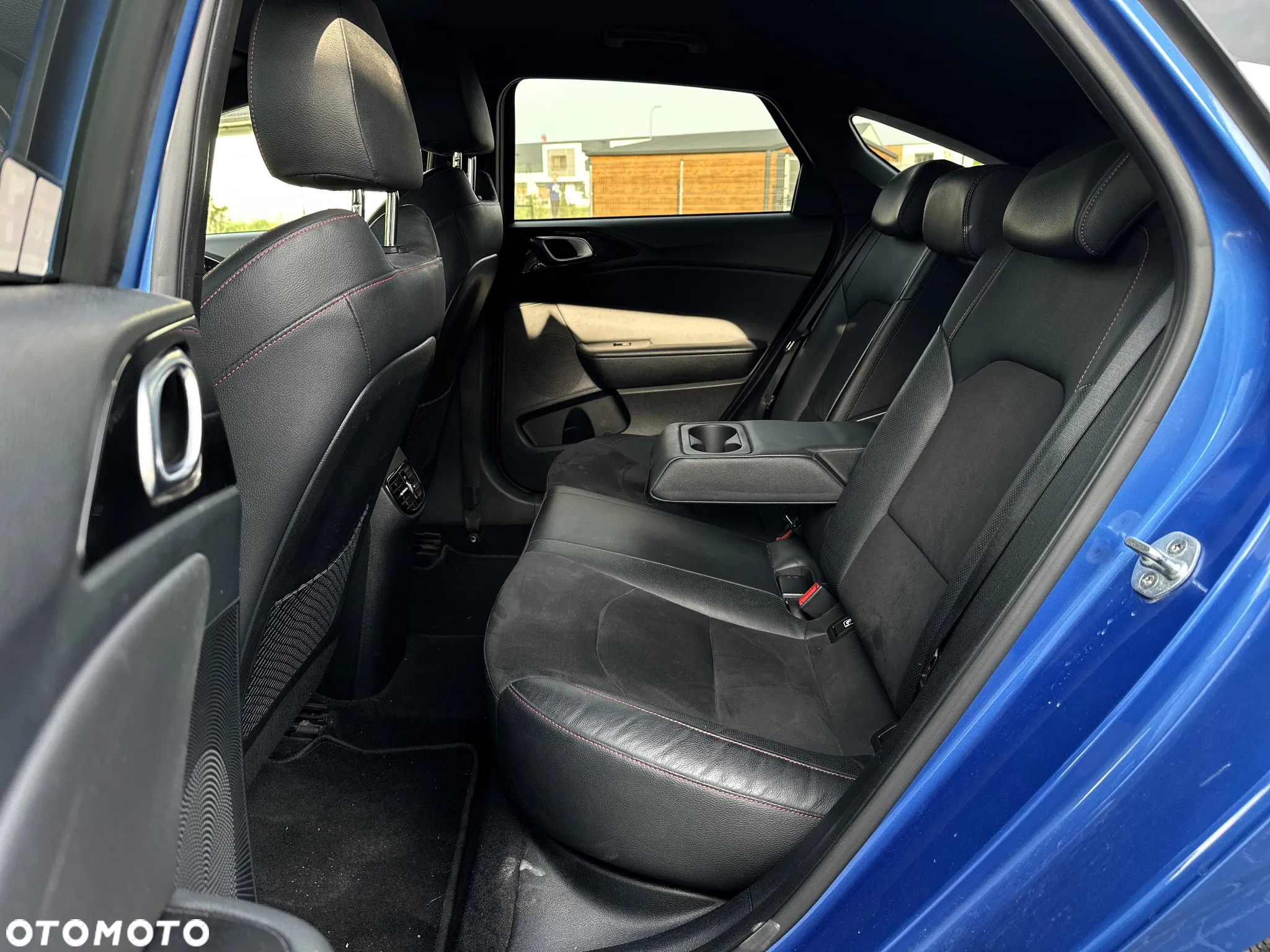 Kia ProCeed 1.6 T-GDI GT DCT - 12