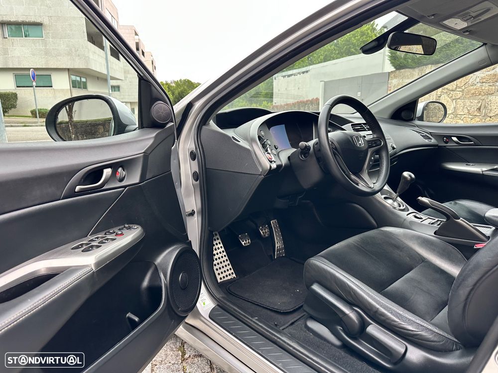 Honda Civic 1.4 i-VTEC Sport Edition - 18