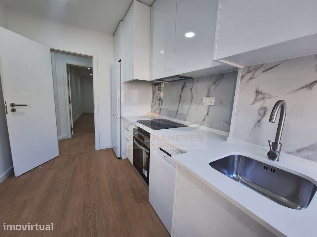 Apartamento com 3 quartos, 2 wcs na Falagueira - Grande imagem: 3/15