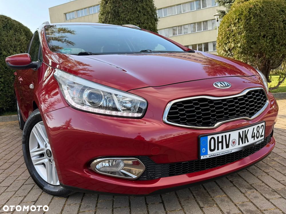Kia Ceed 1.4 CRDi 90 SW Vision - 12