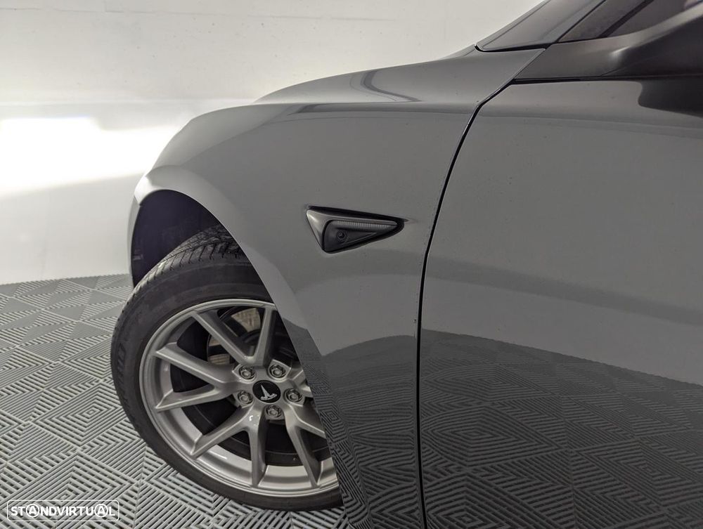 Tesla Model 3 Long Range Tração Traseira - 19
