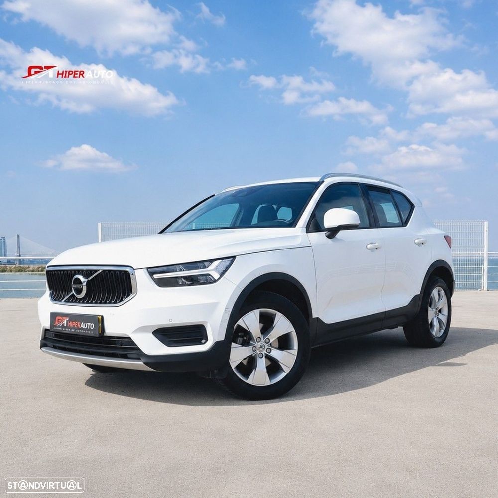 Volvo XC 40 2.0 D3 Momentum — fotografia 2