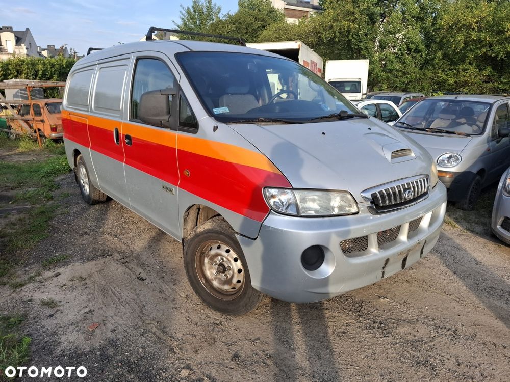 Hyundai H-1 - 4