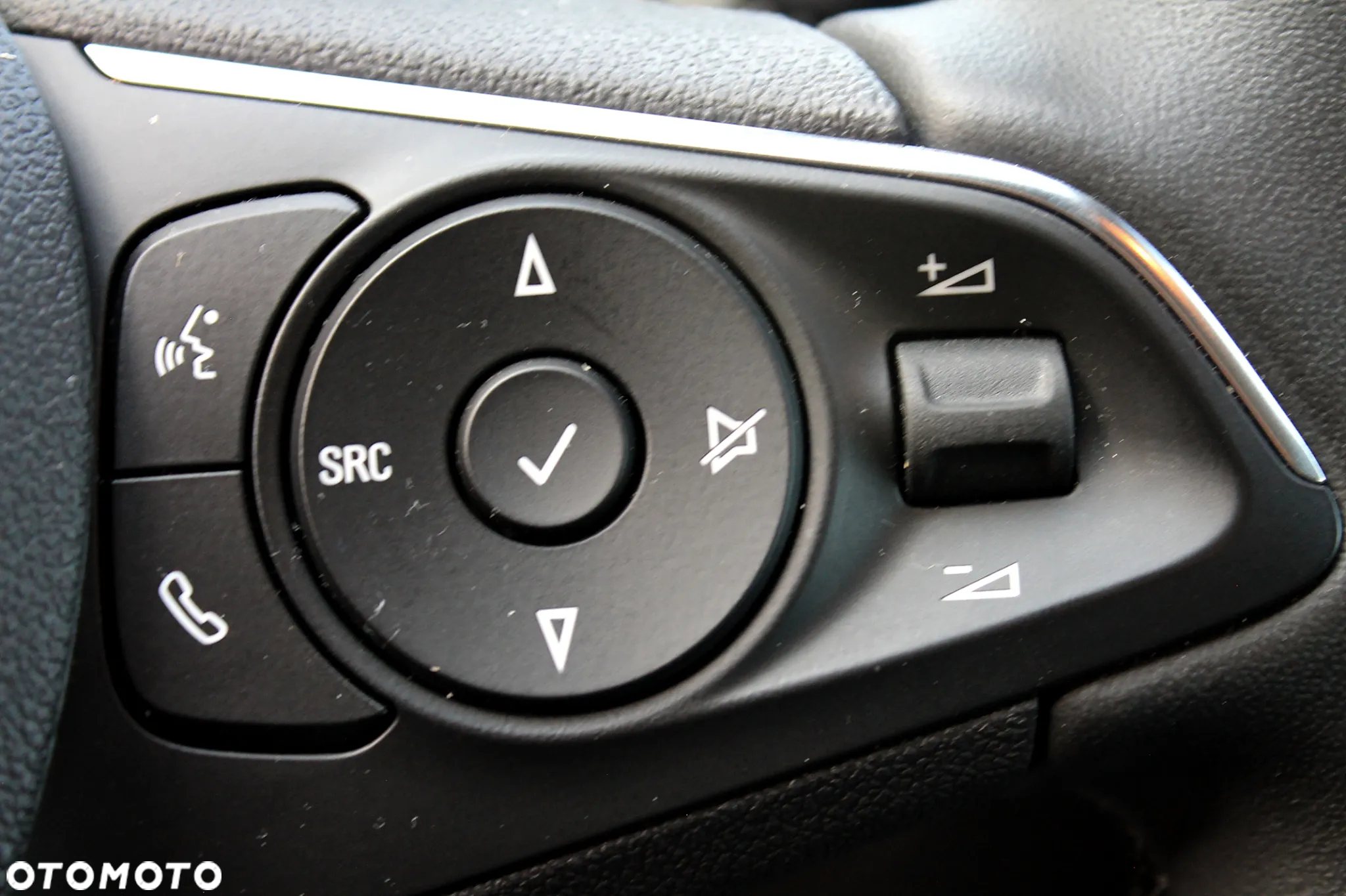 Opel Grandland X 2.0 D Start/Stop Automatik Business Innovation - 20