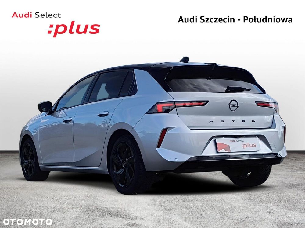 Opel Astra 2023 photo 3