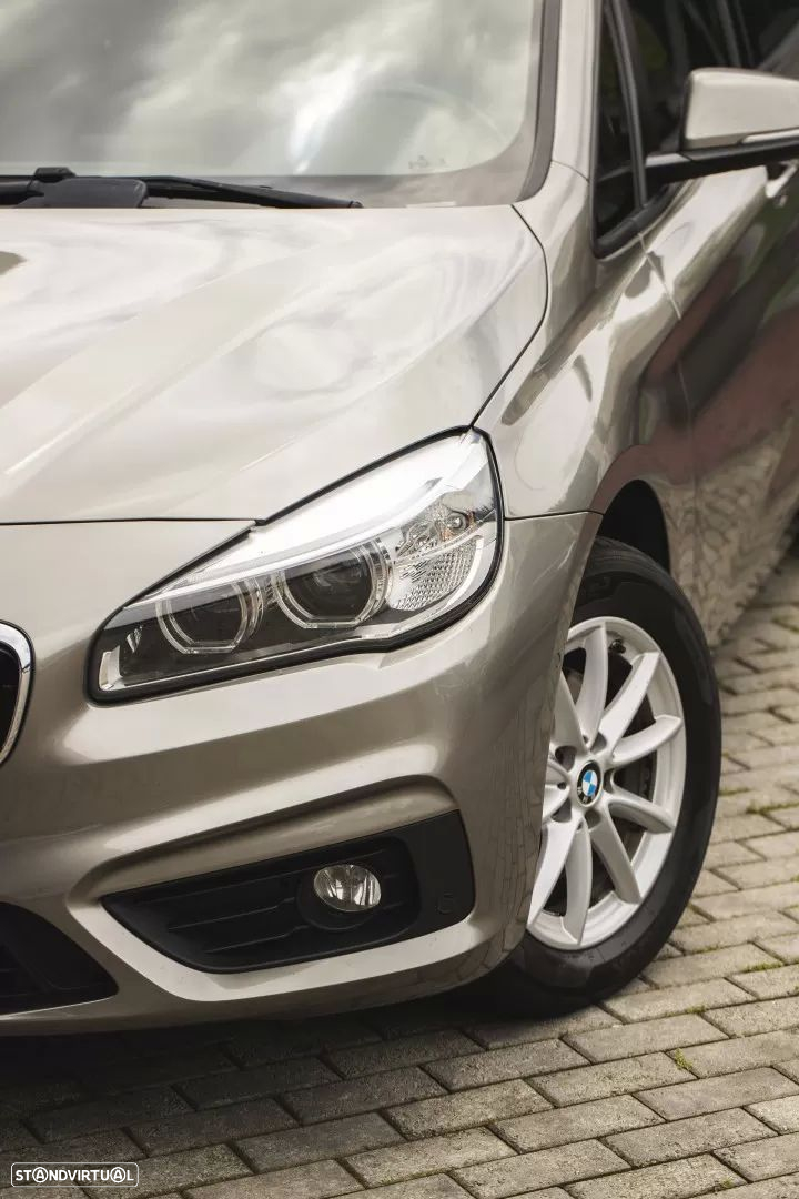 BMW 216 Gran Tourer d - 12