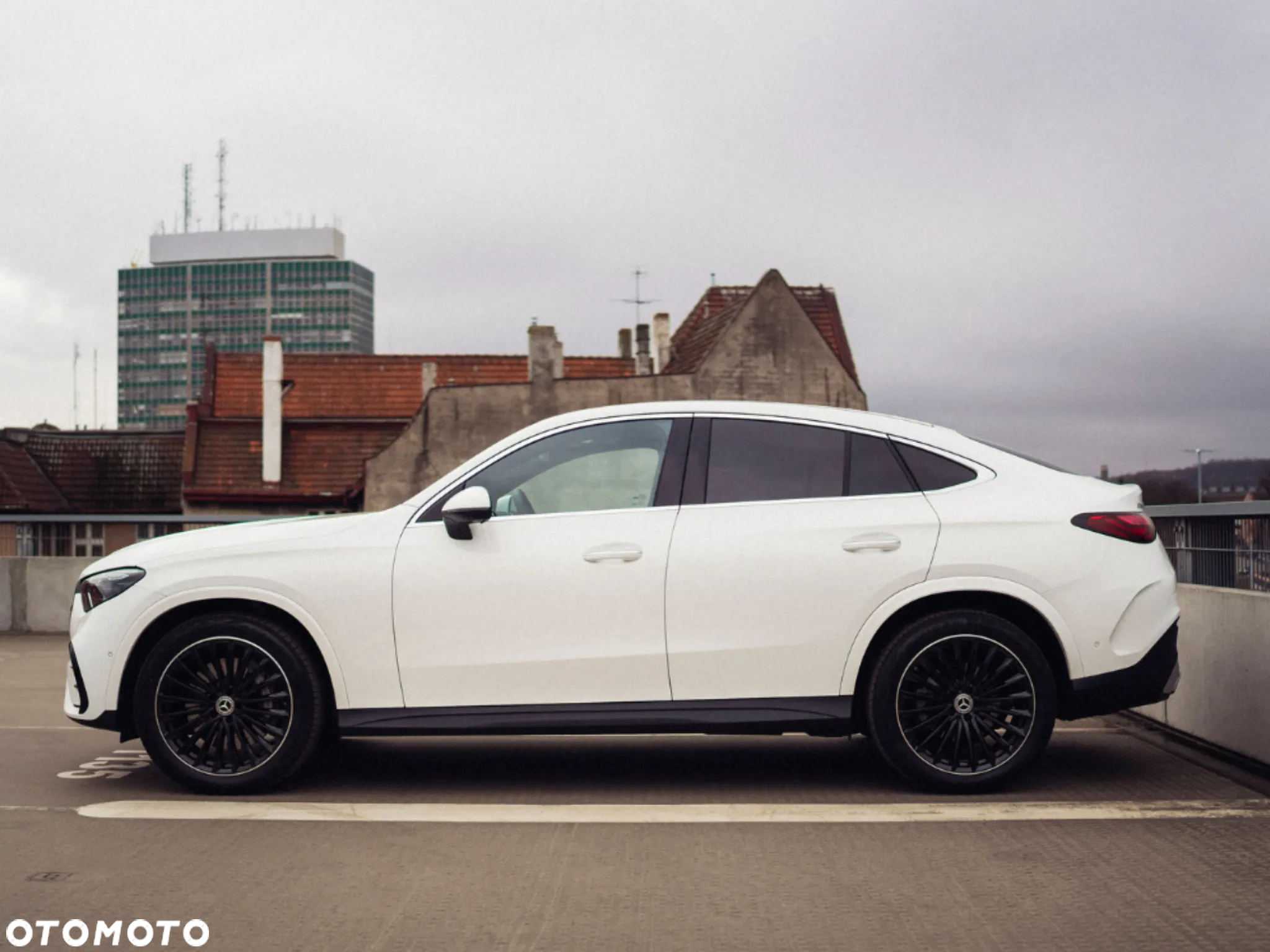 Mercedes-Benz GLC Coupe 220 d mHEV 4-Matic AMG Line - 2