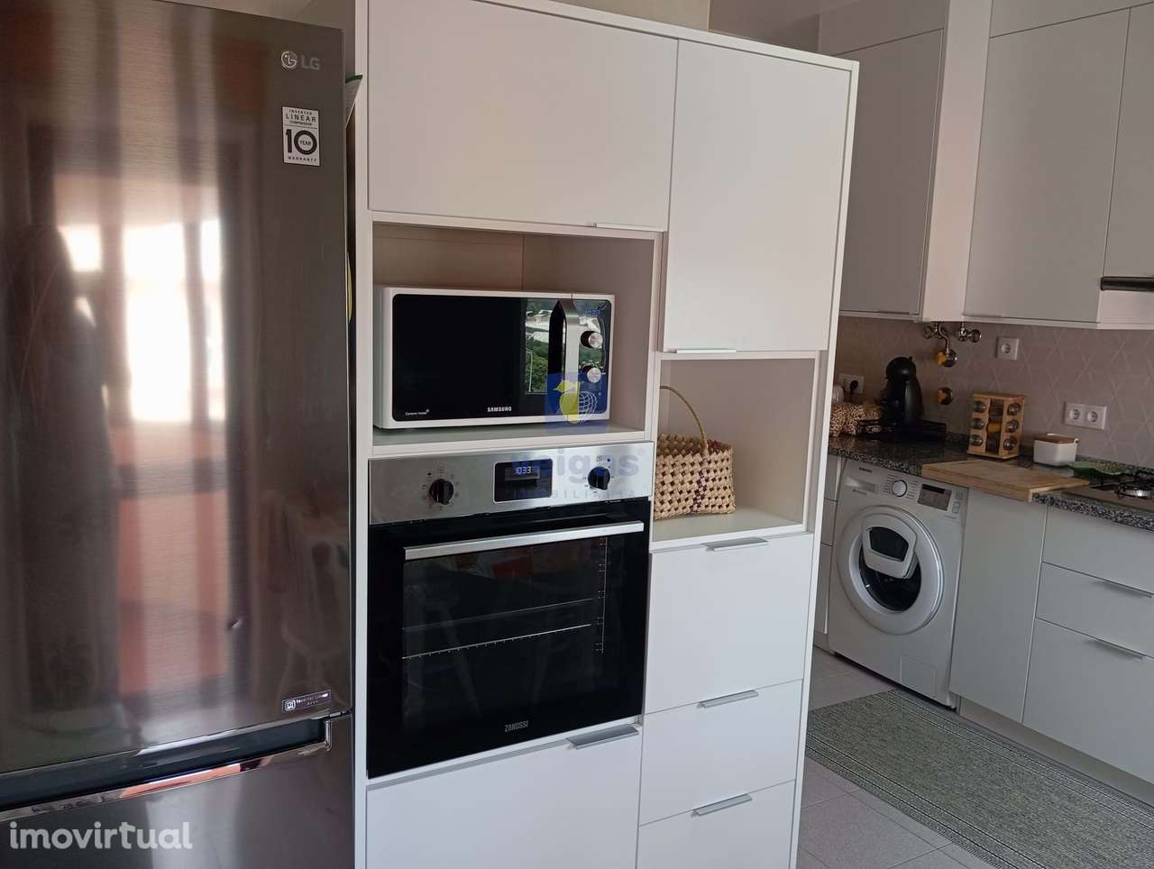 Apartamento Duplex, com três quartos e garagem fechada na zona do Colé - Grande imagem: 4/31