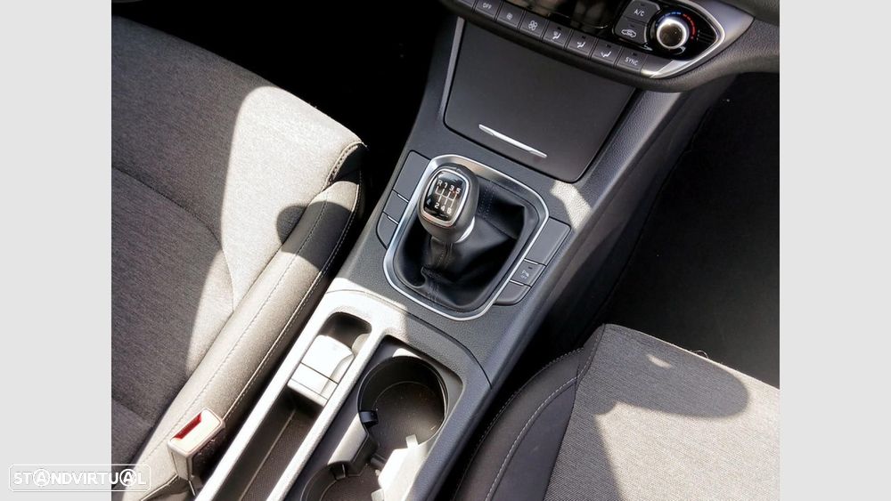 Hyundai i30 1.0 T-GDI Style Plus - 23