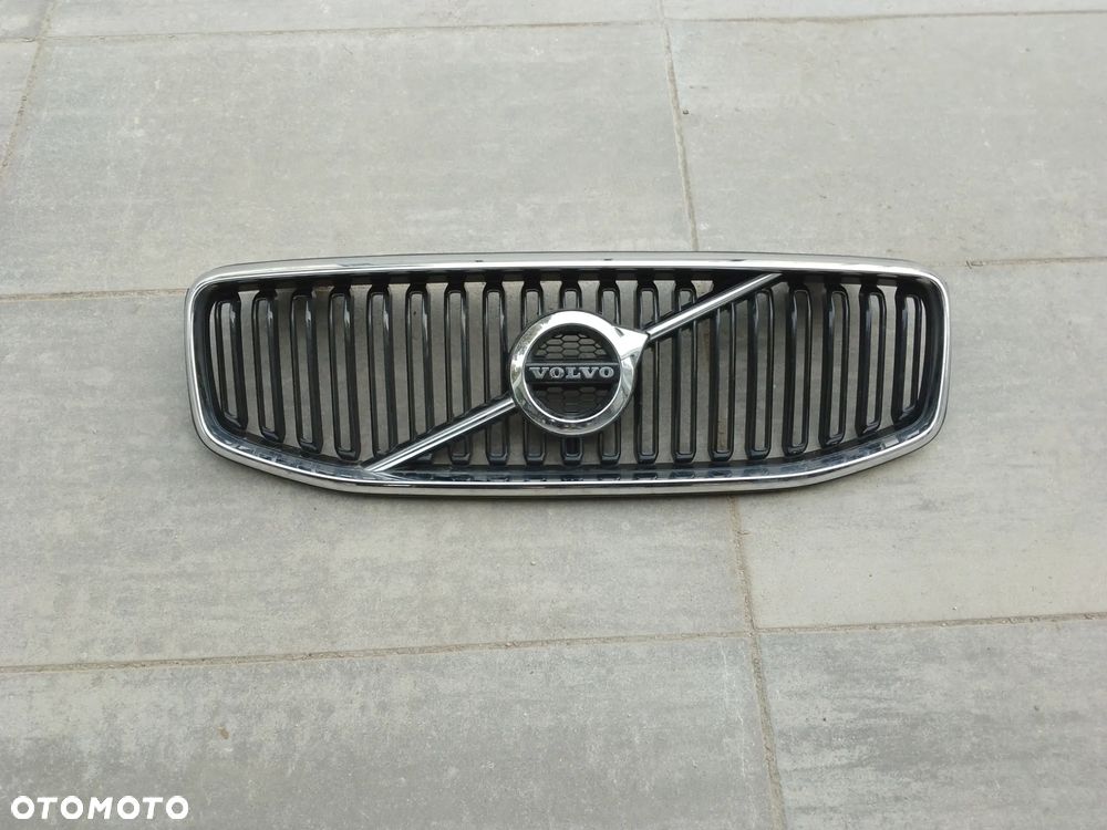 Grill Atrapa Volvo XC60 II 31479494 ŁADNY IGŁA
