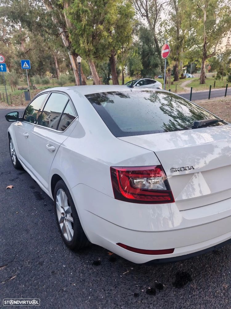 Skoda Octavia 1.0 TSI Ambition - 4