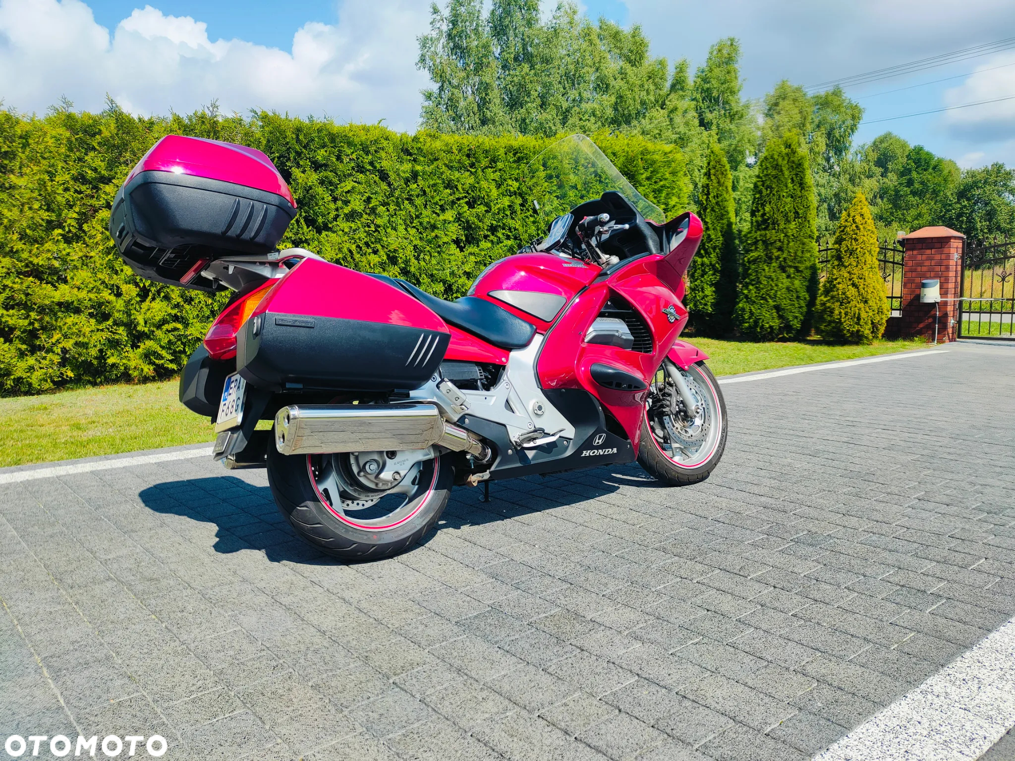 Honda ST - 6