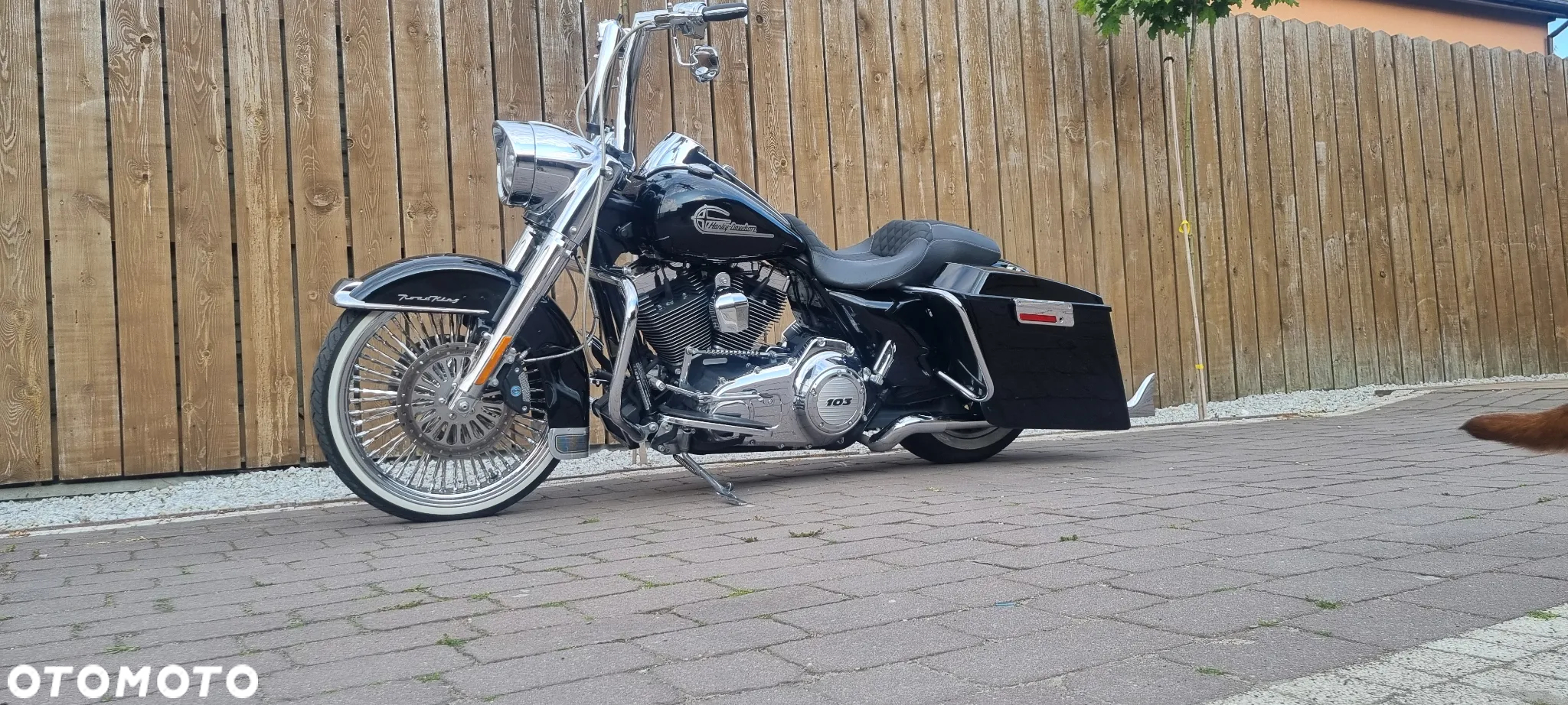Harley-Davidson Touring Road King - 2