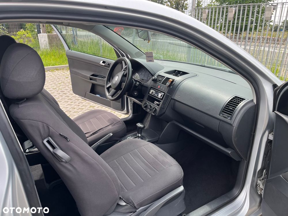 Volkswagen Polo 1.4 16V Basis - 11