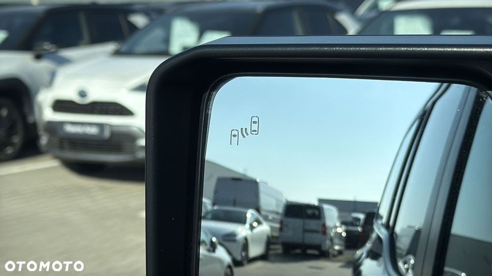 Toyota Land Cruiser LC 2.8 D-4D Invincible - 25