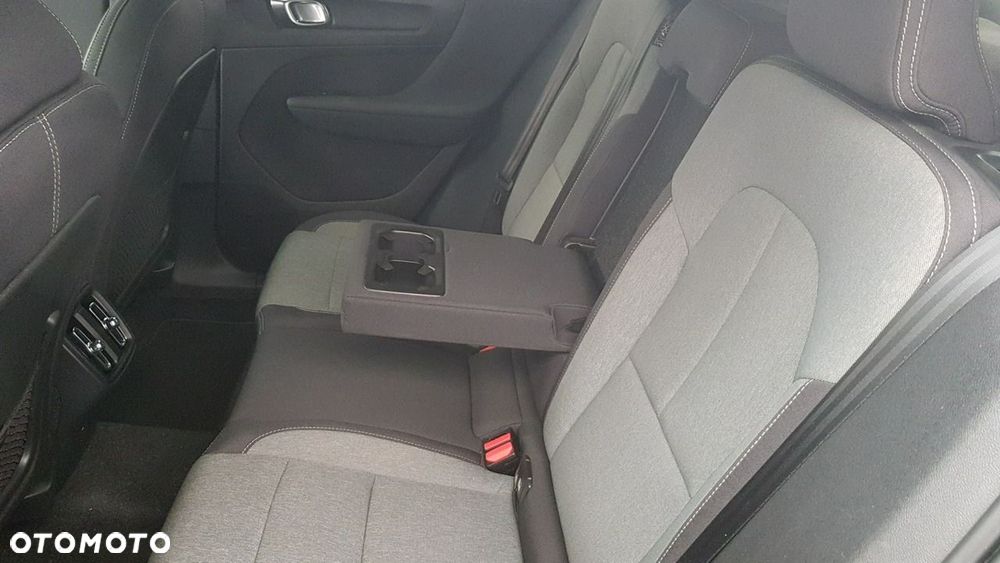 Volvo XC 40 - 22