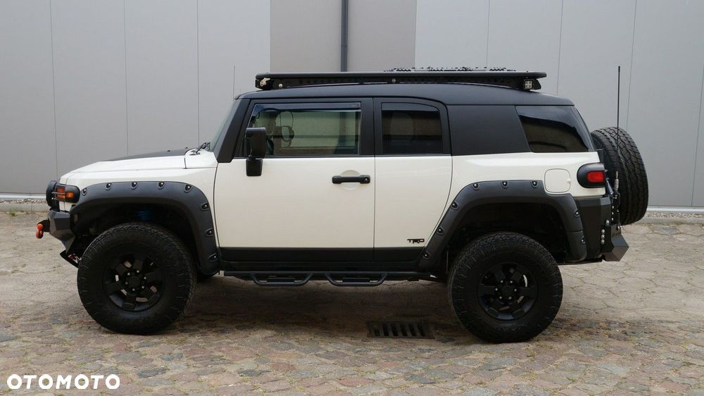 Toyota FJ - 5