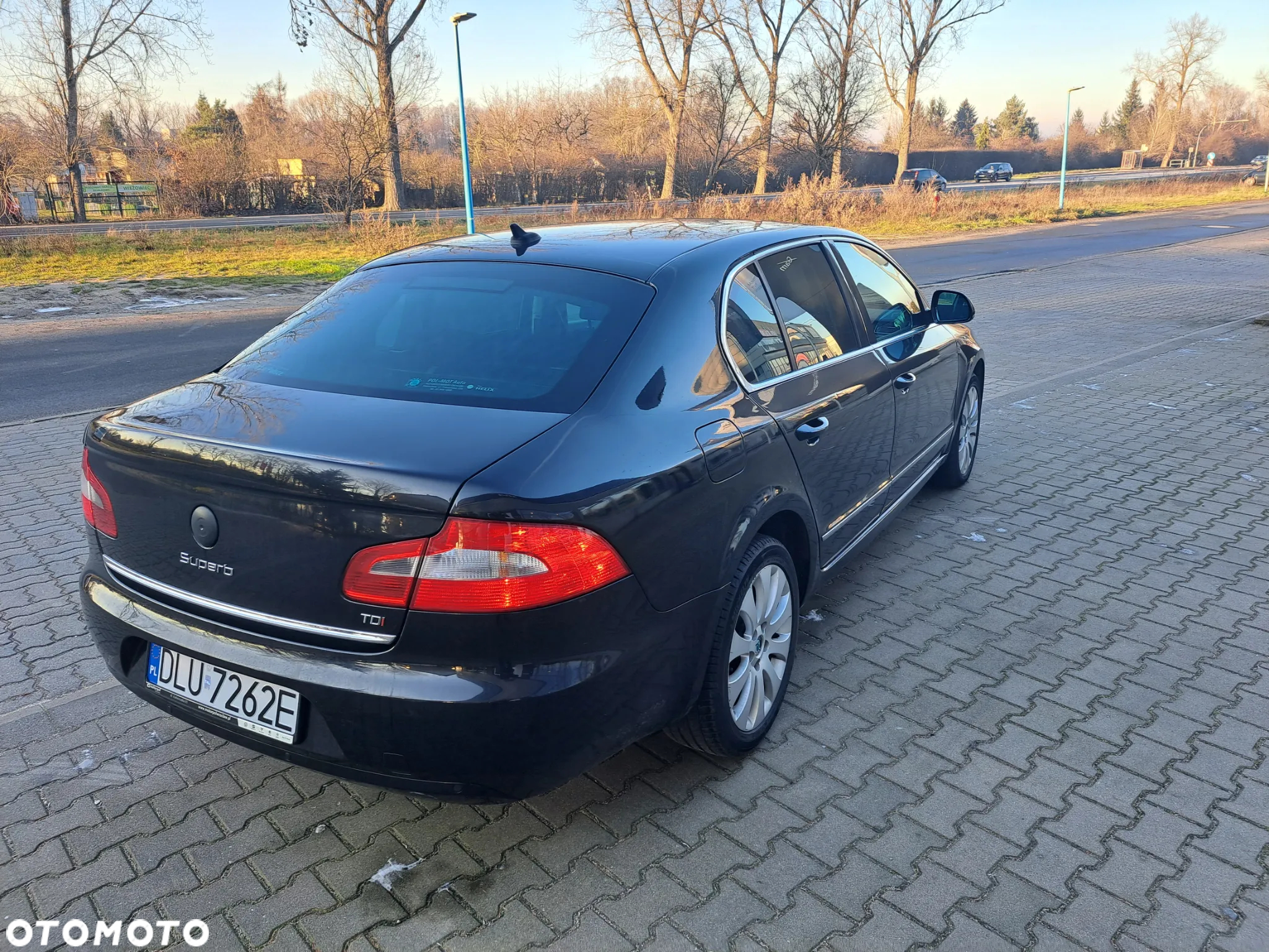 Skoda Superb 2.0 TDI Comfort DSG - 3
