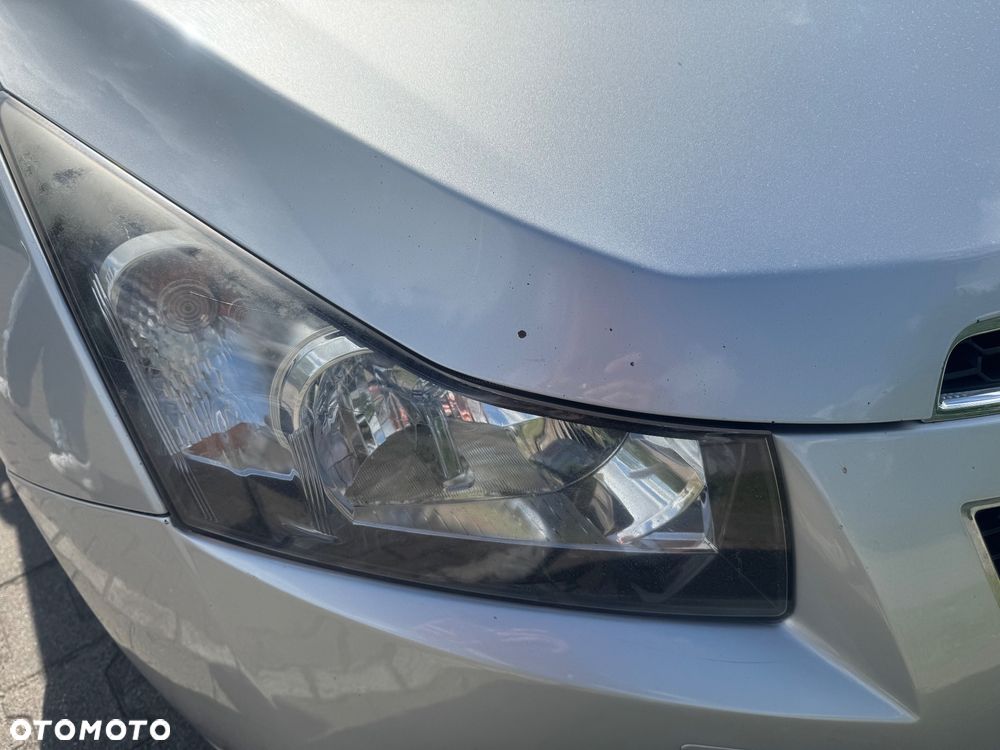 Chevrolet Cruze 1.6 LS - 22