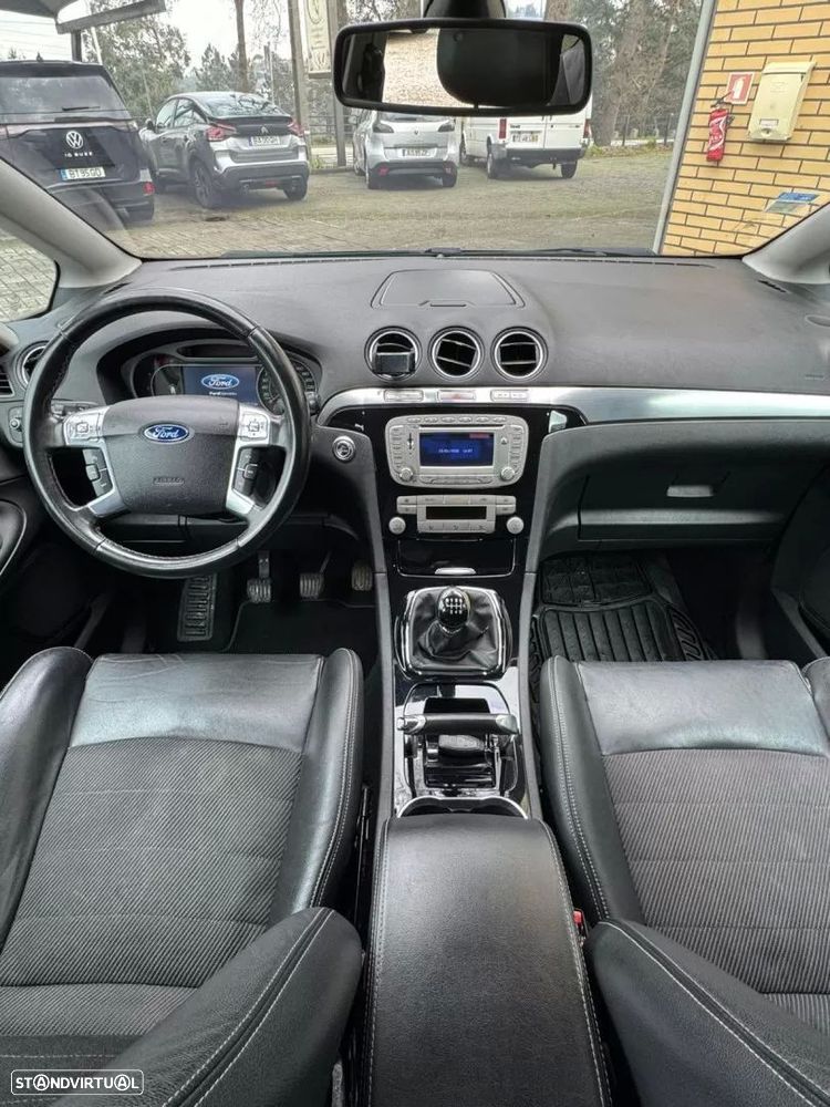 Ford S-Max 2.0 TDCi Titanium 7L - 14