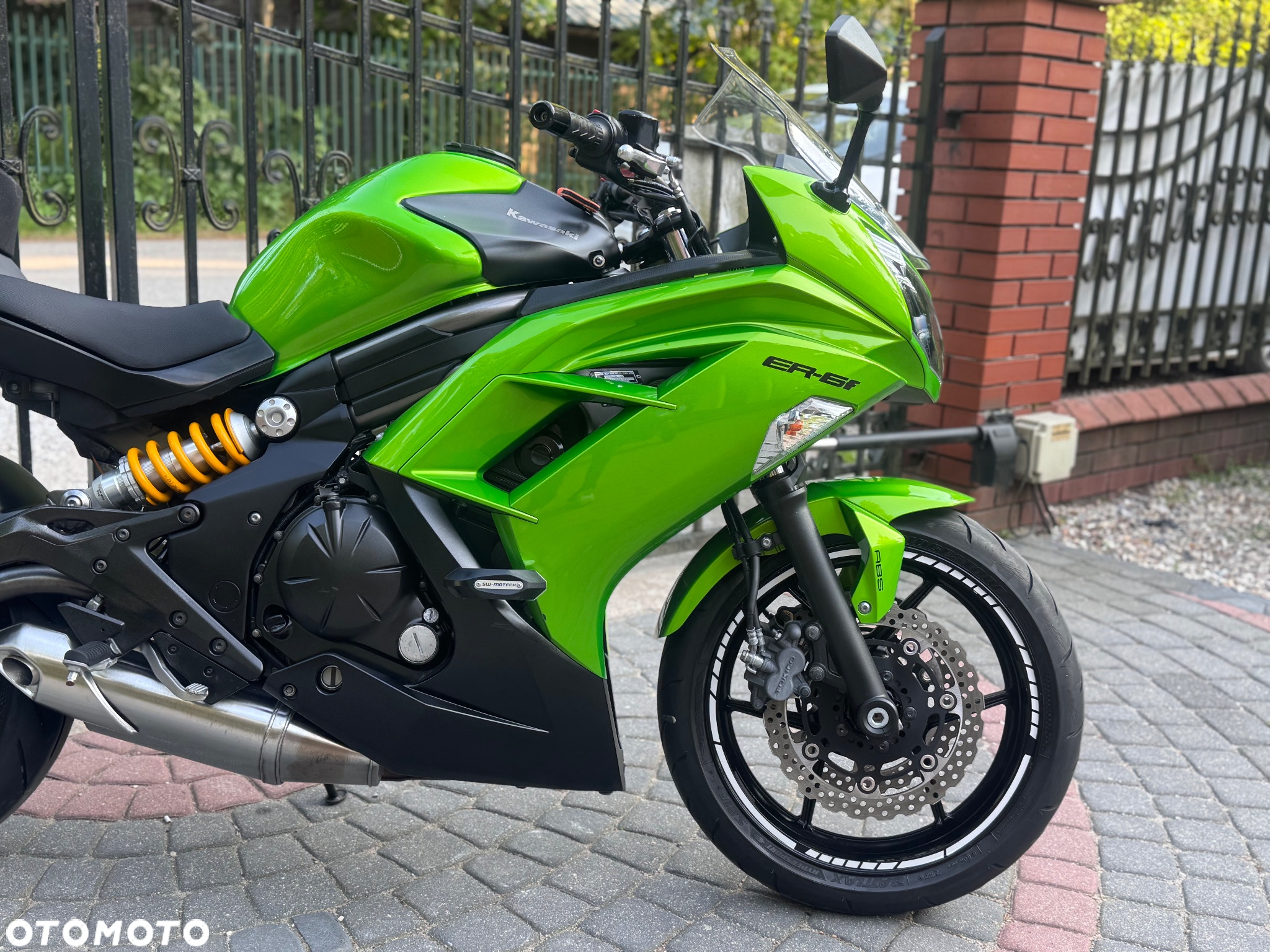 Kawasaki ER - 11