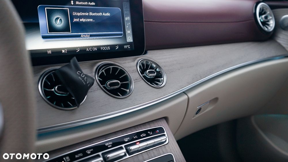 Mercedes-Benz Klasa E - 24