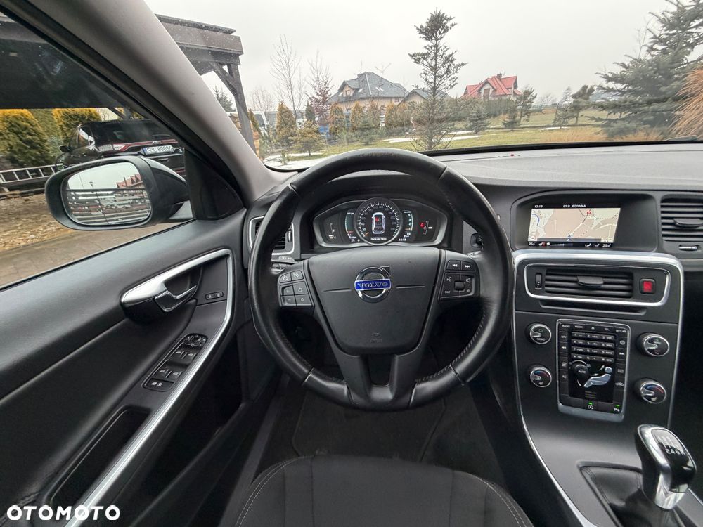 Volvo V60 D3 Summum - 11