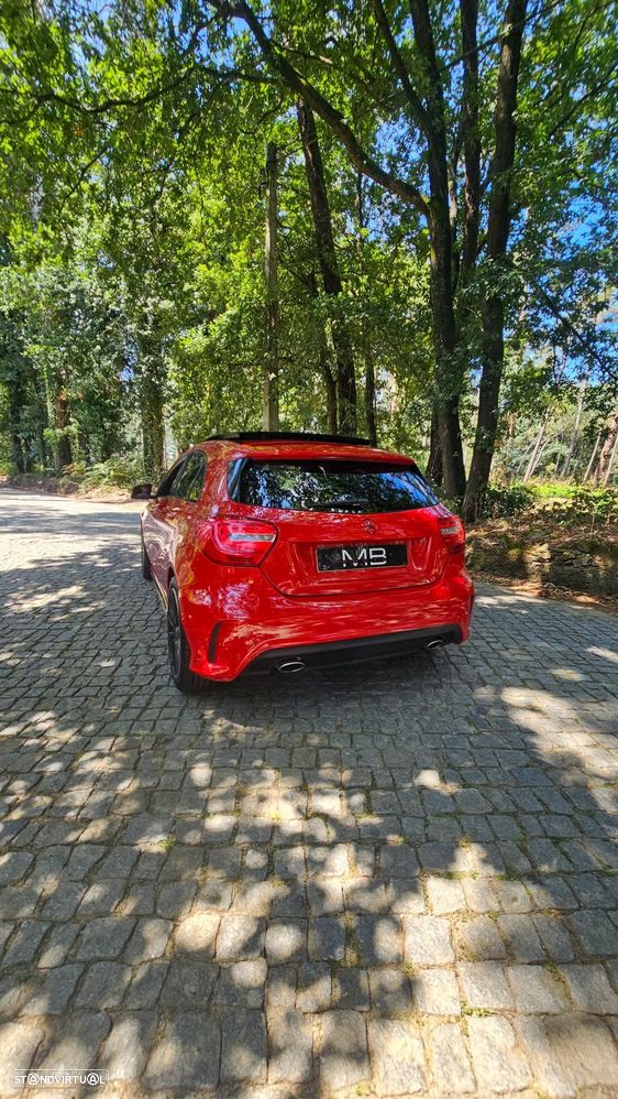 Mercedes-Benz A 200 CDI 4Matic 7G-DCT AMG Line - 30