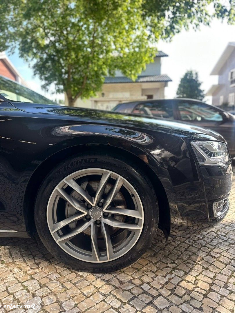 Audi A8 - 5