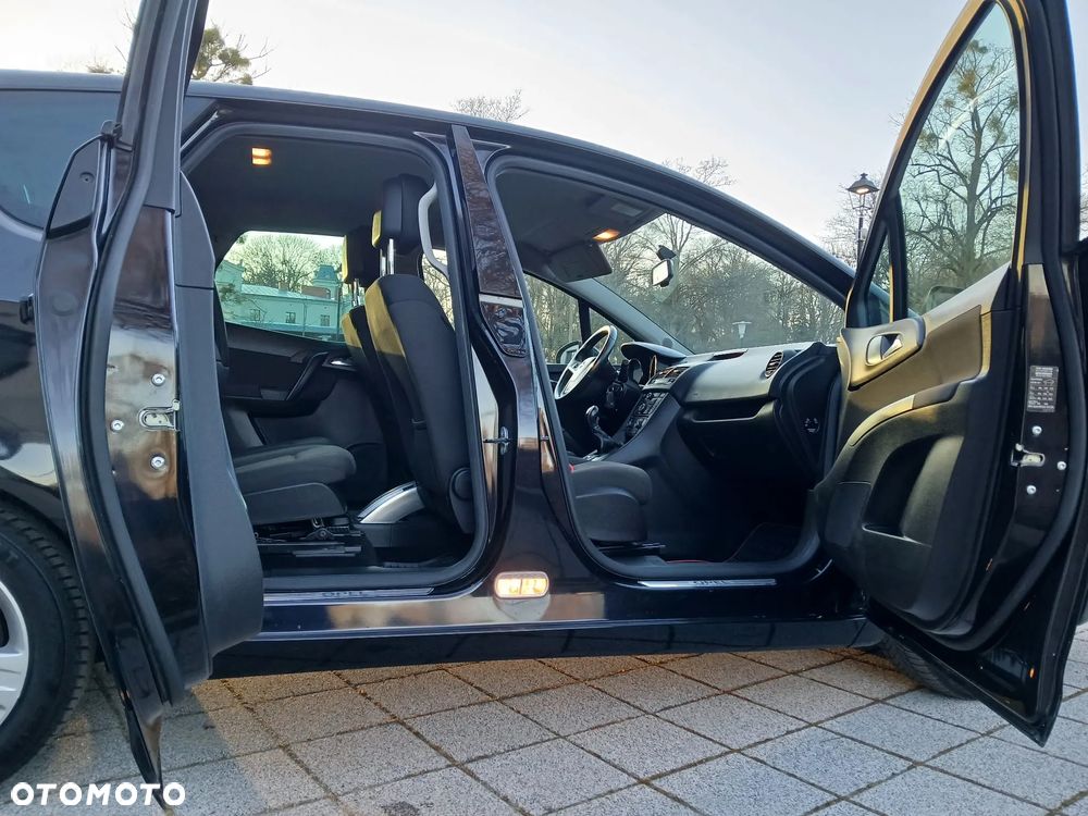 Opel Meriva - 8