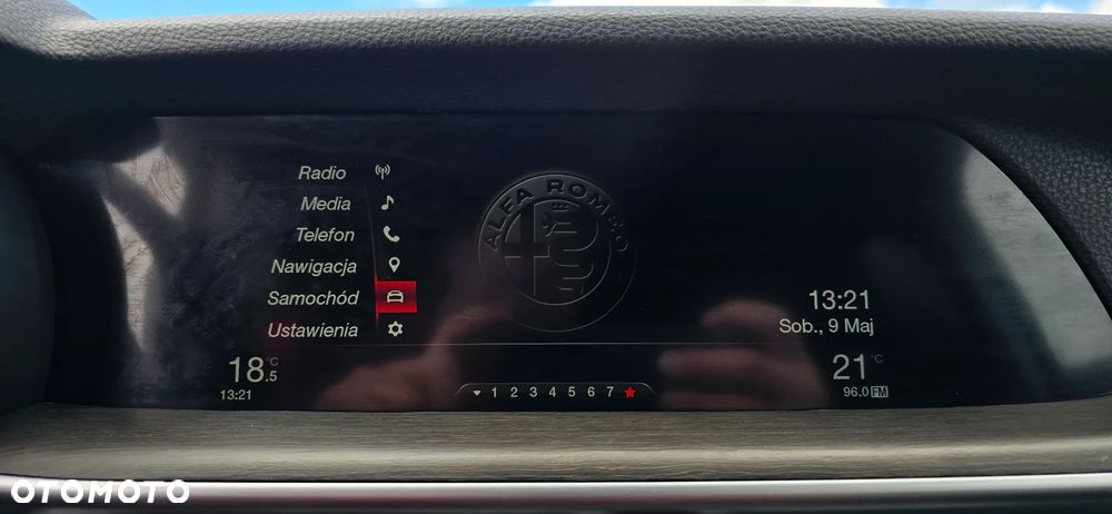 Alfa Romeo Stelvio 2.0 Turbo 16V AT8-Q4 Veloce Ti - 35
