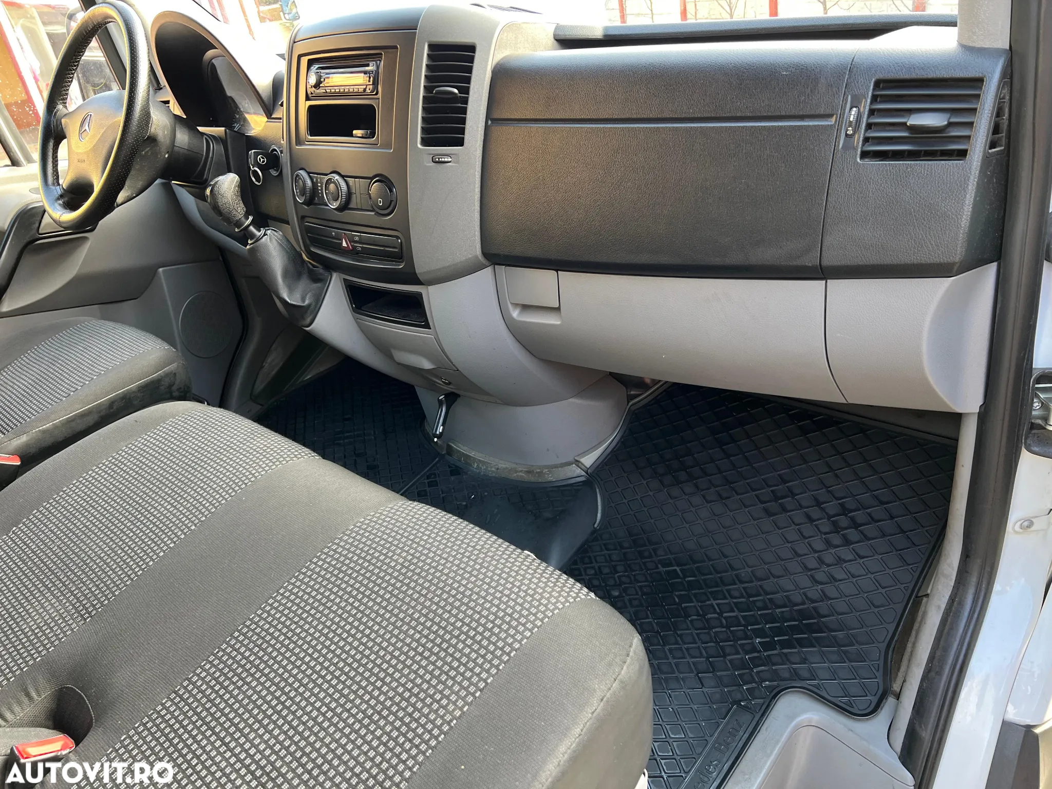Mercedes-Benz Sprinter - 3