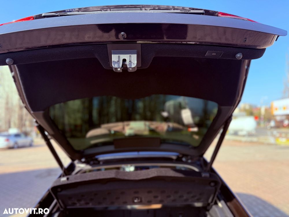 Skoda Superb 2.0 TDI DSG Ambition - 11