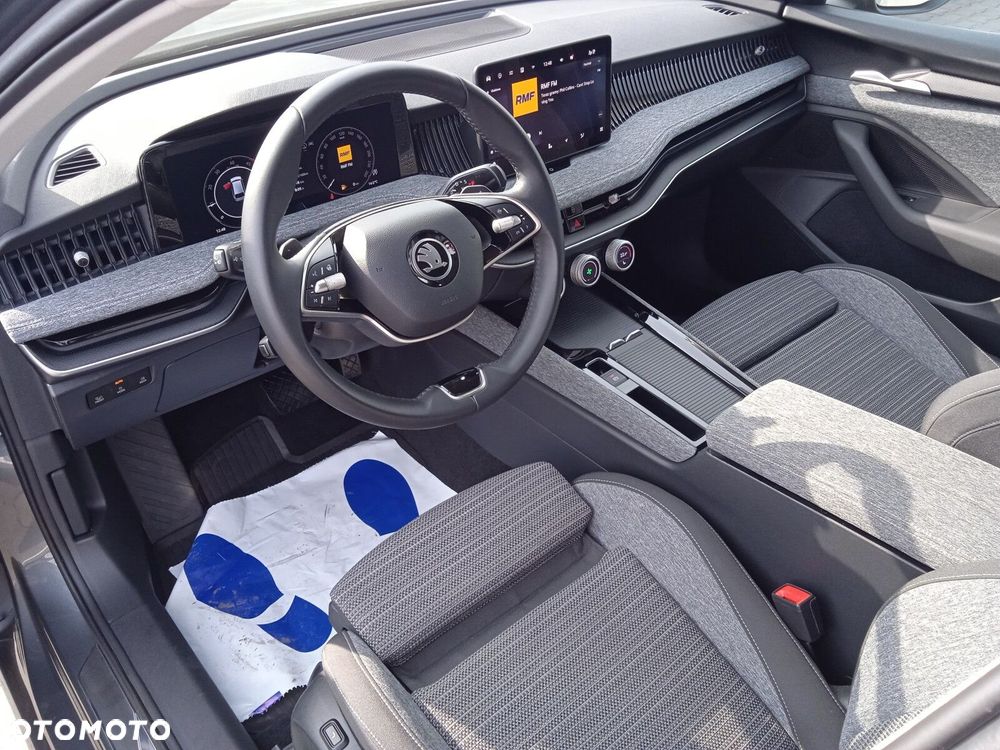 Skoda Superb 2.0 TDI SCR 4x4 Selection DSG - 12